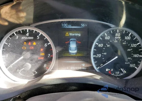 2017 Nissan Sentra S z USA, uszkodzony, nr VIN 3N1AB7AP8HL667659